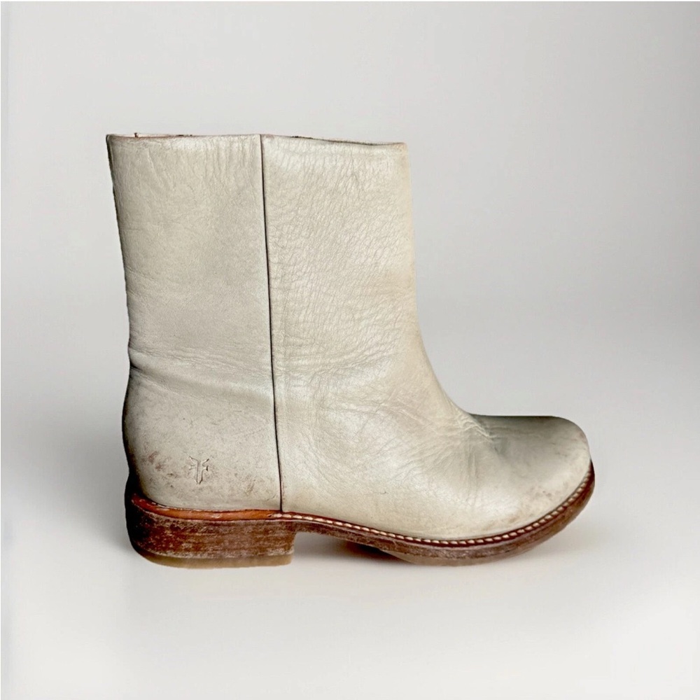Frye Boot Women sz 9 Veronica Bootie Antiqued Nat Distressed Brush Off Leather